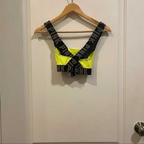 Victoria’s Secret PINK Haut Court Sports Bra - Picture 4 of 4